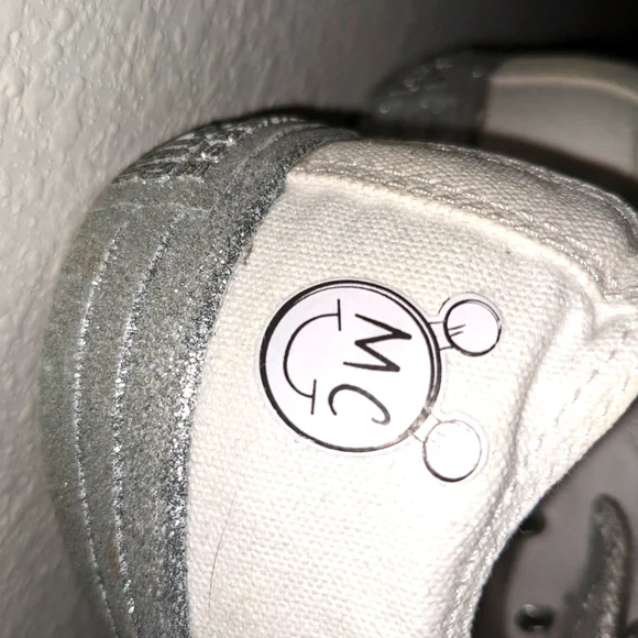 Miley Cyrus Limited Edition Converse All Star Low Top Sneakers by Chuck Taylor - Picture 2 of 6